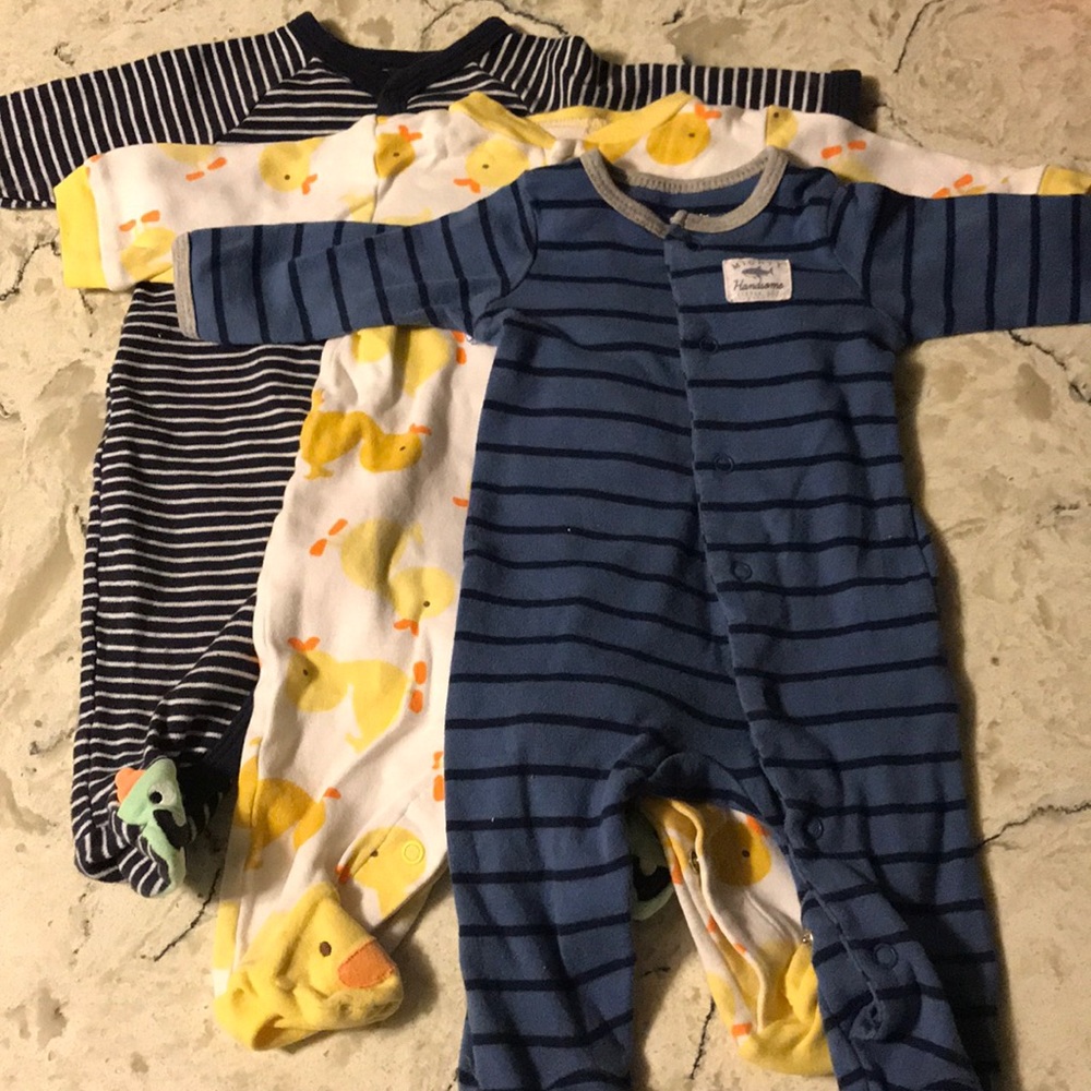 Bundle of Carter’s bodysuit